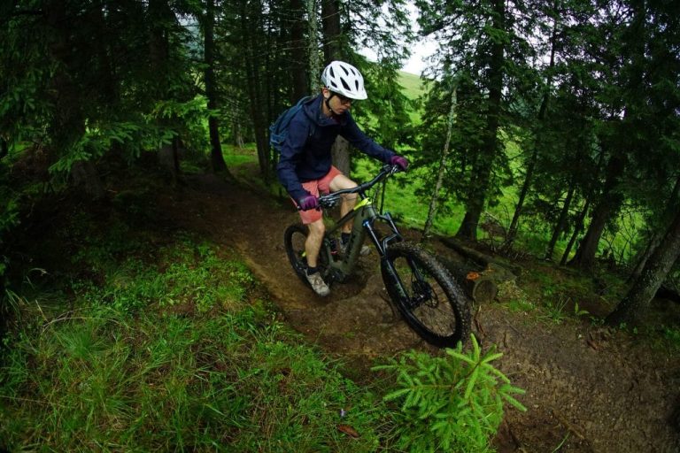 Ce poți face în Munții Bucegi