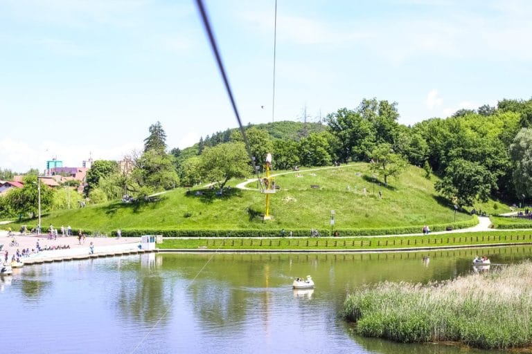 Aventuri cu tiroliana în Brașov