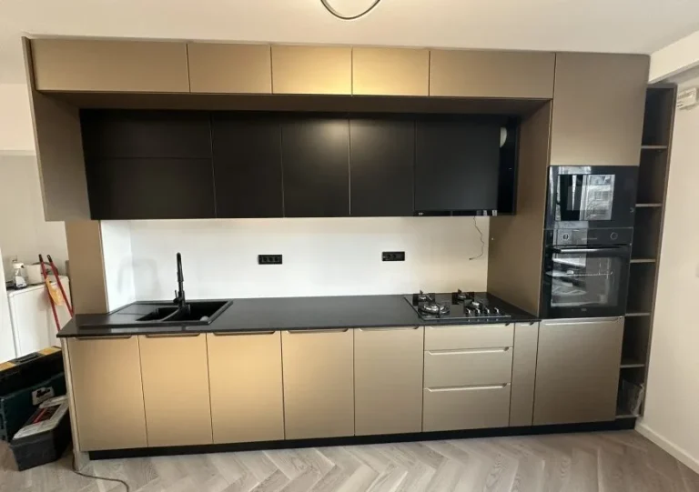 Bucătărie Personalizată: Ghidul Complet pentru un Design Practic și Elegant 6